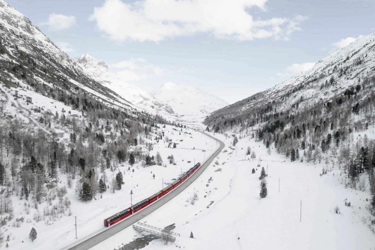 trenino del bernina weekend in valtellina neve