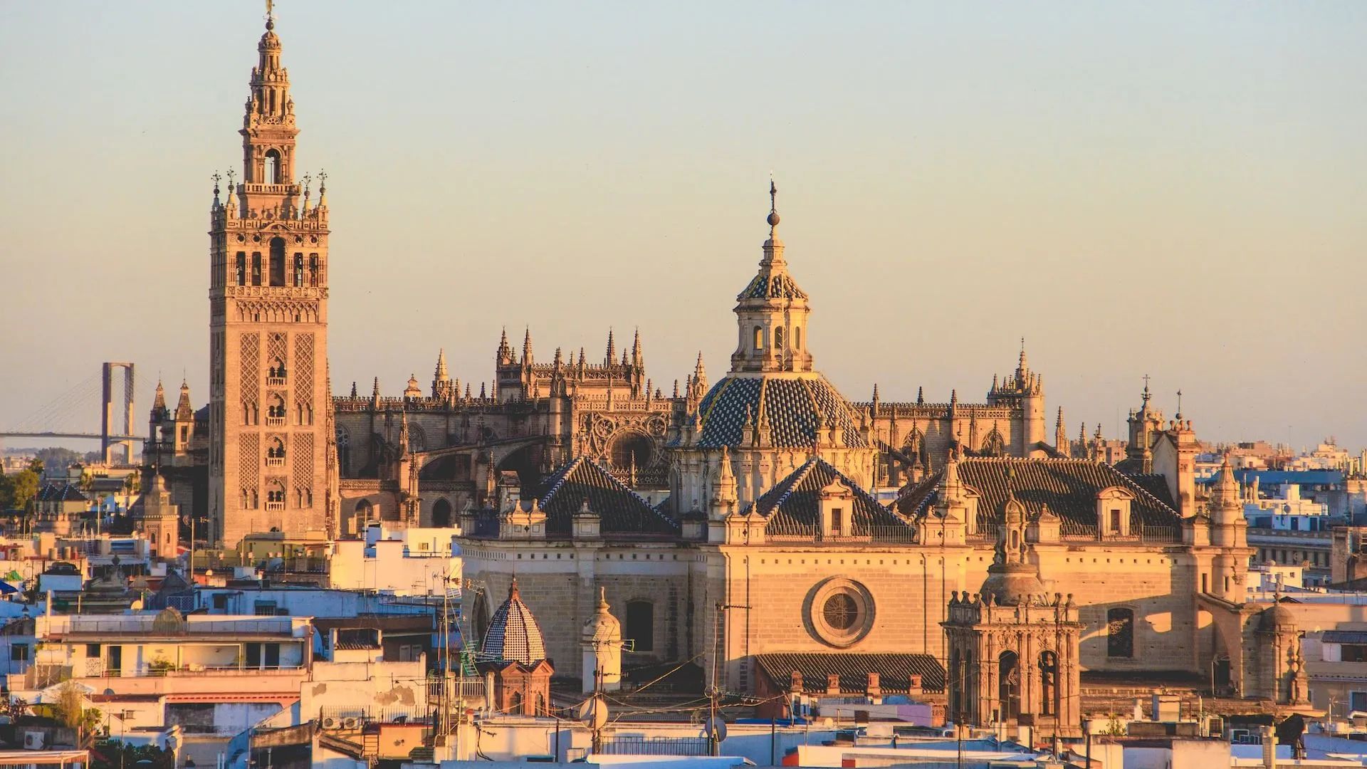 Seville tour Granada Malaga hotel cathedral breakfast transfer fee Christmas dinner events plaza de