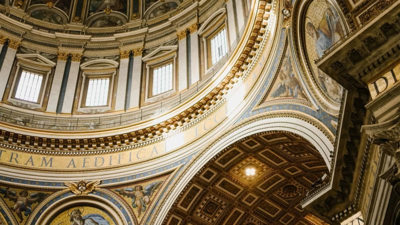 The Thanksgiving Chapel: A Glass Work of Art