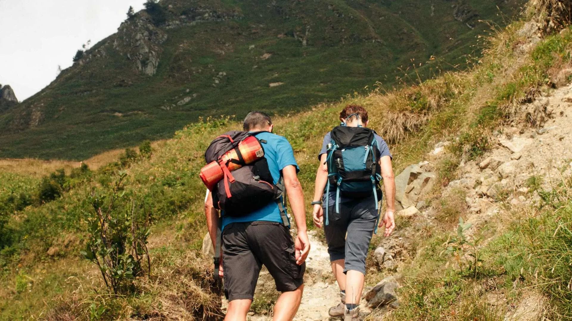 trekking