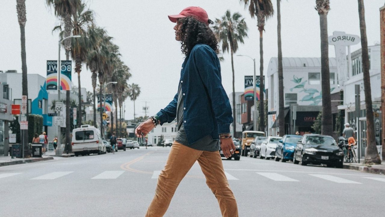 Découvrez les secrets d'une agréable promenade : conseils, itinéraires et bienfaits pour le bien-être
