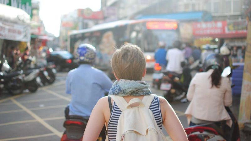 Traveling Solo for the First Time: 4 Essential Tips
