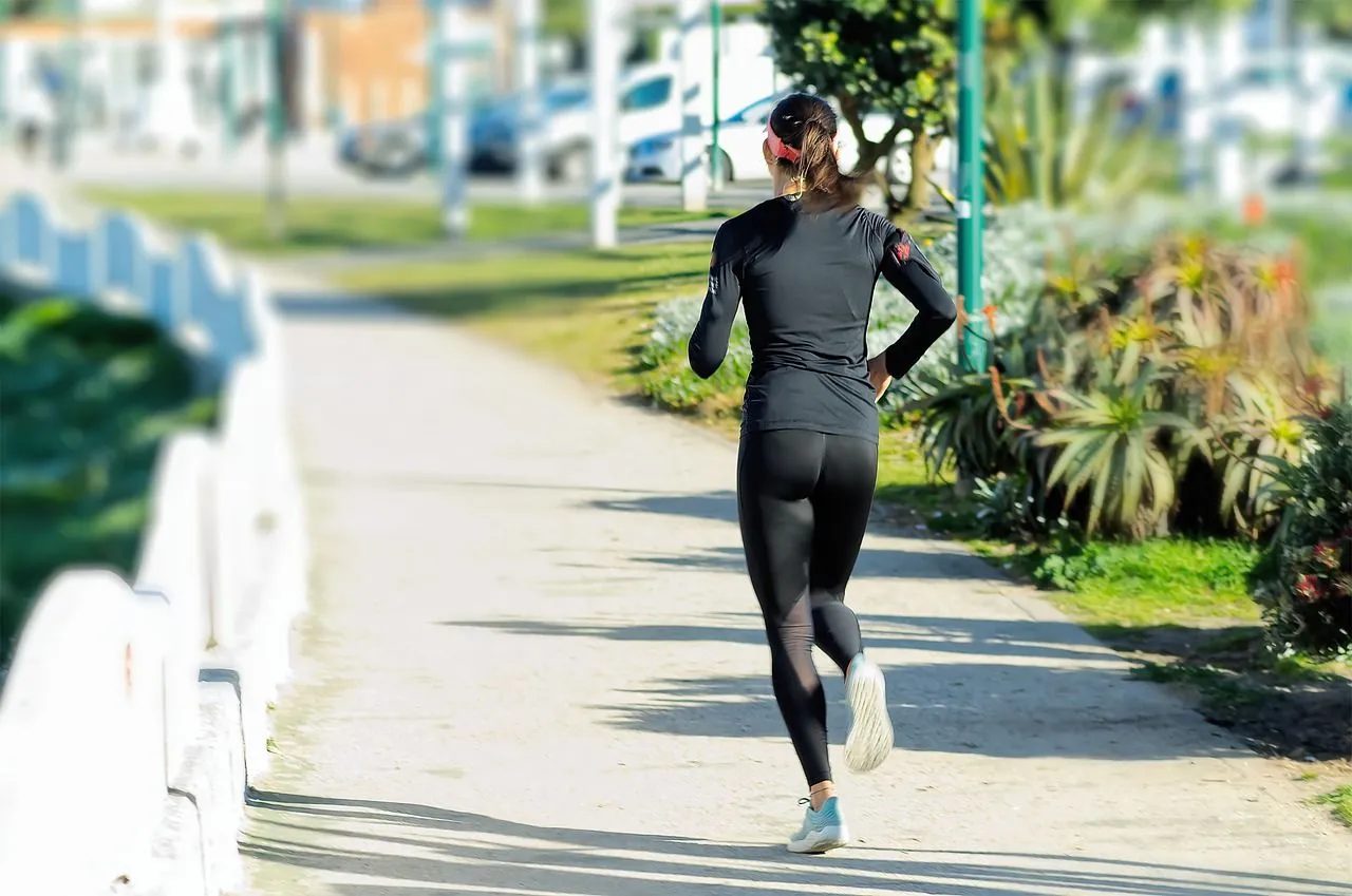 attività fisica persona che corre