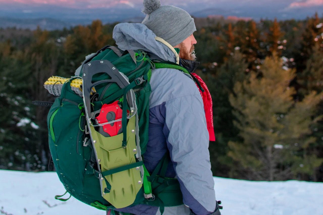 pantaloni po guanti trekking freddo montagna scarponi neve abbigliamento ciaspolata maglia termica volte camminare sulla neve