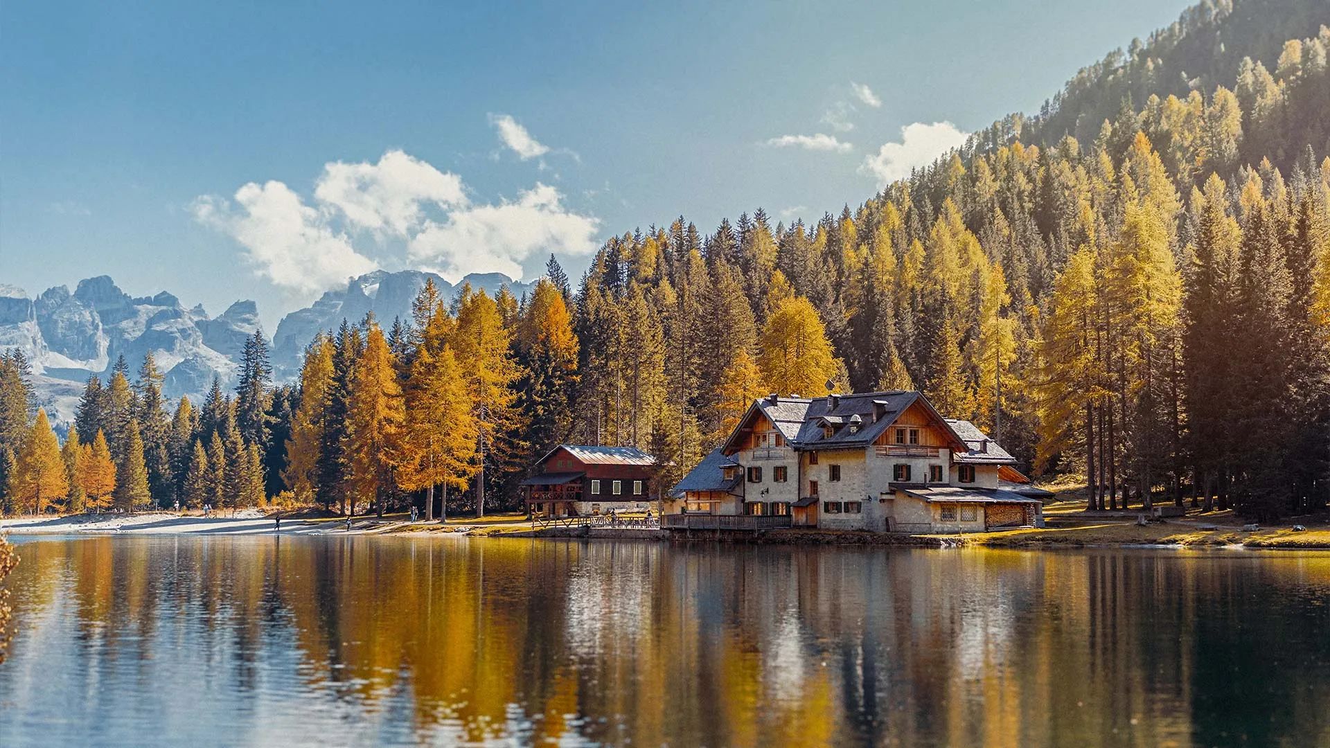 where to go in autumn in italy