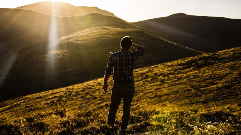 travel for singles over 30
