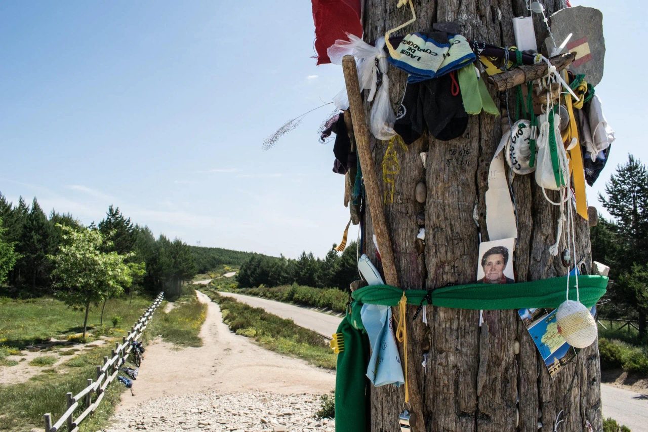 Ogni anno tantissime persone intraprendono il cammino di Santiago, emozionante e sicuramente un'opzione per un viaggio per single