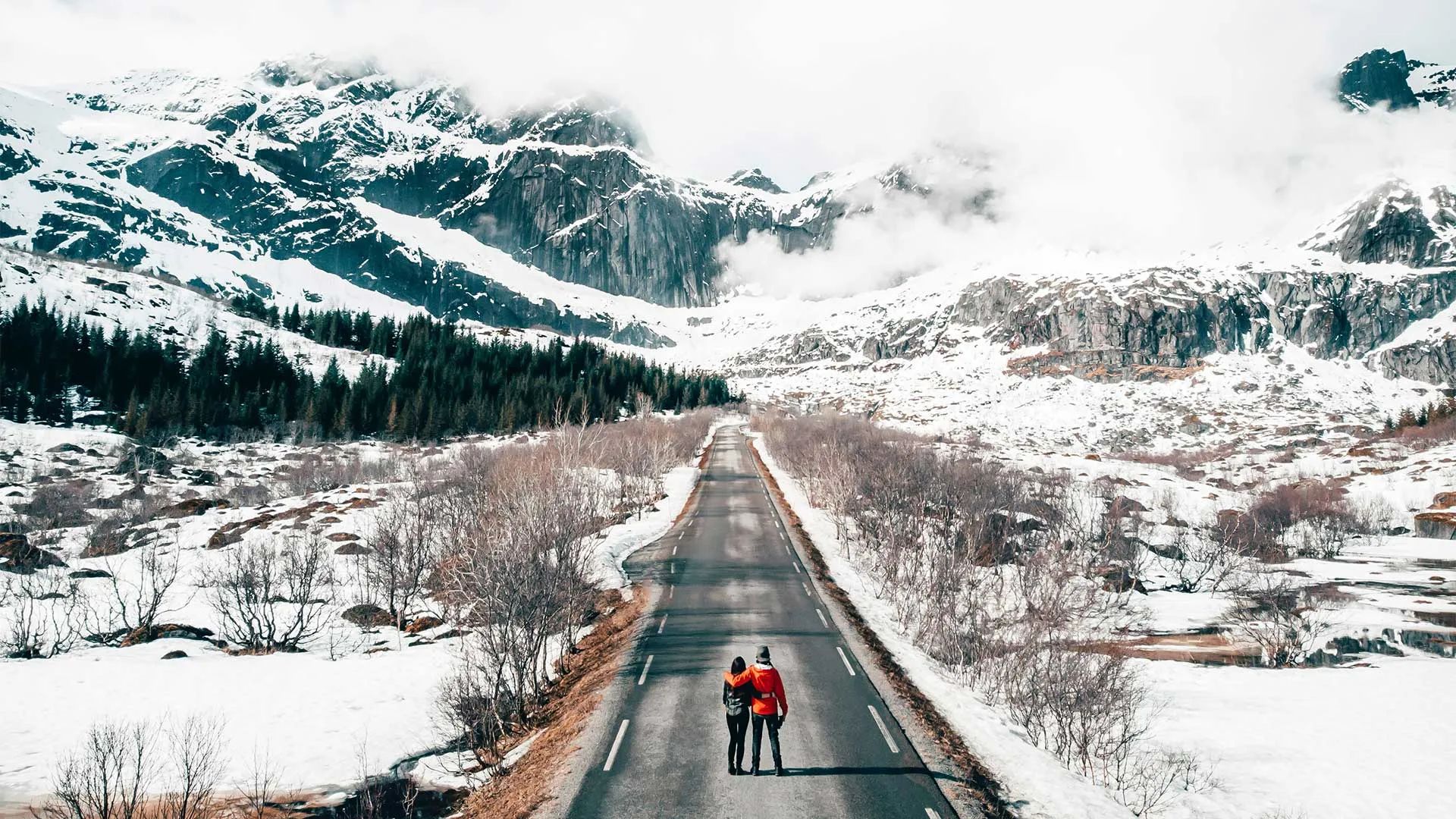 How to Dress for Snow Without Skiing