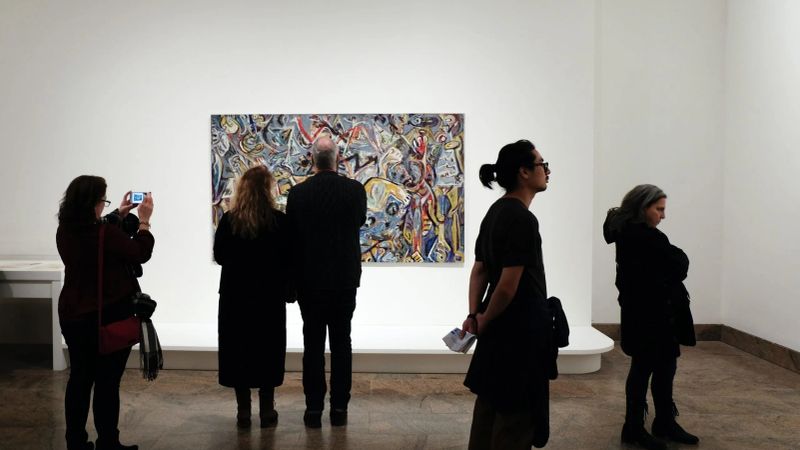 how to make new friends when you move to a new city