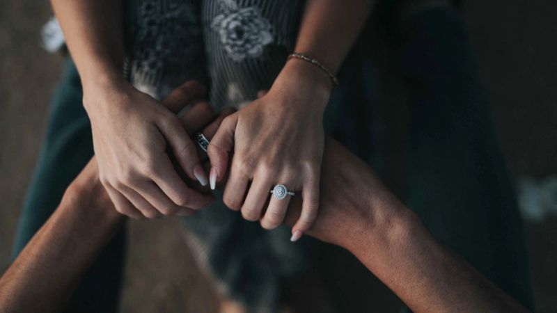 How to Tell If She's Ready for a Serious Relationship