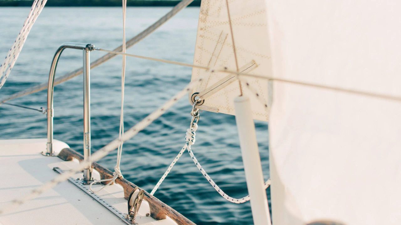 what to bring on a sailing boat