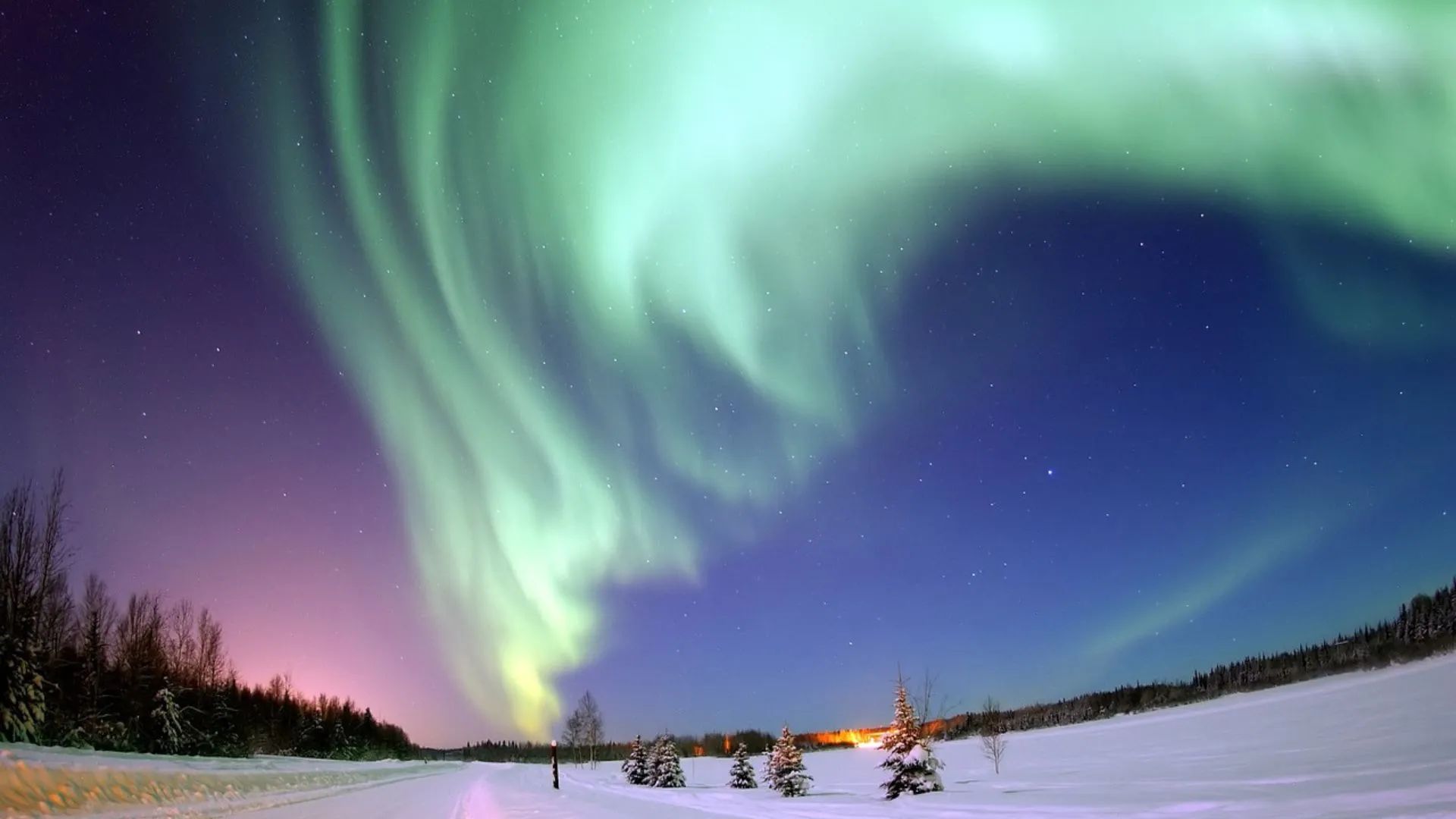 New Year's Eve Under the Northern Lights: Tips to Enjoy the Spectacle