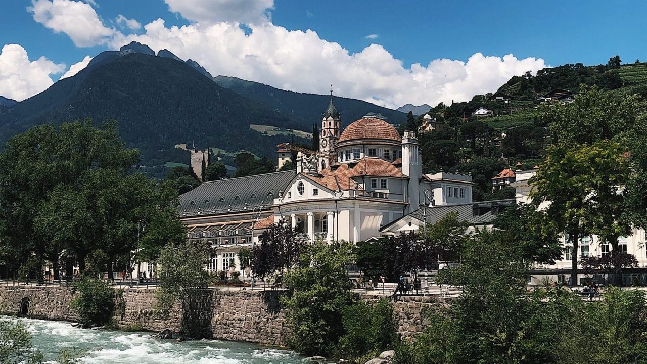 Découvrez le charme des thermes de Merano : votre séjour inoubliable dans un hôtel de charme