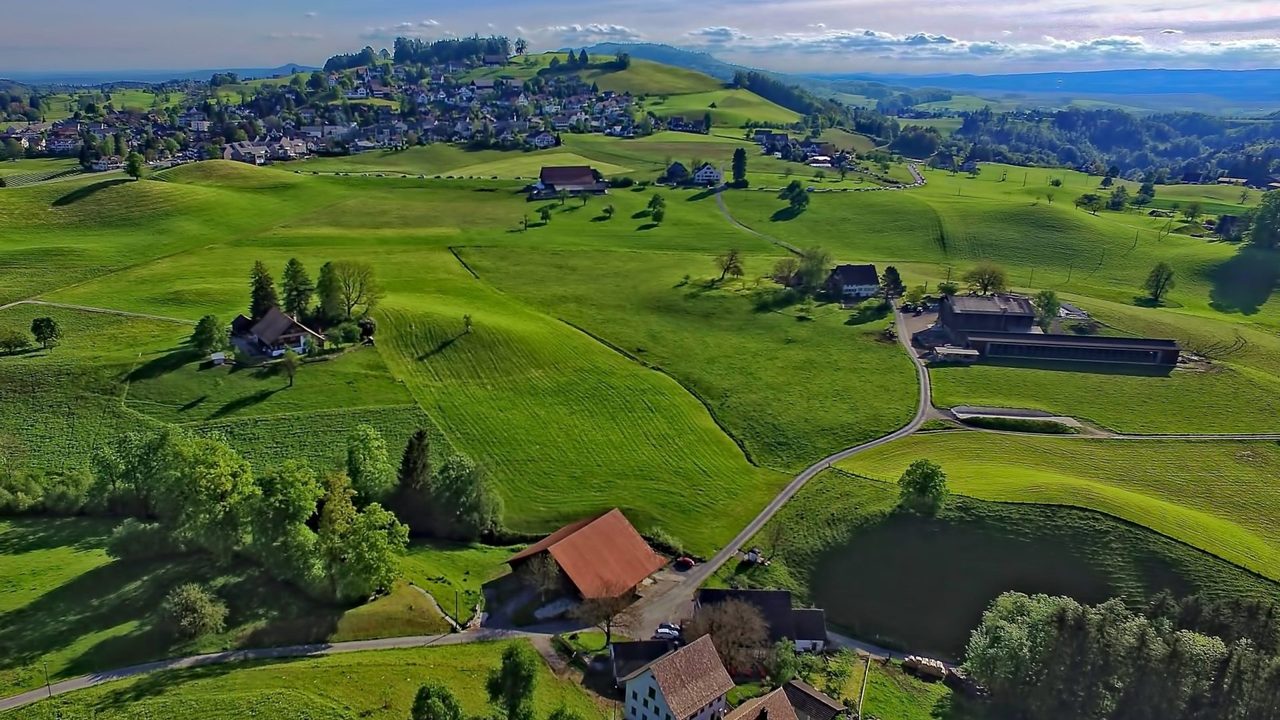 Découvrez les charmants gîtes ruraux avec piscine à deux pas de chez vous : une oasis de détente et de plaisir