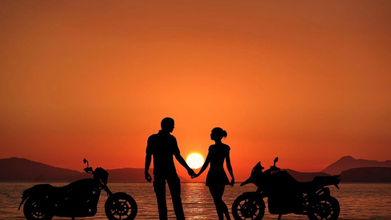 Meeting Single People: Tips and Strategies to (Re)Start Putting Yourself Out There