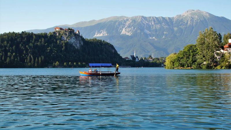 Lake-Bled-Slovenia-Meeters