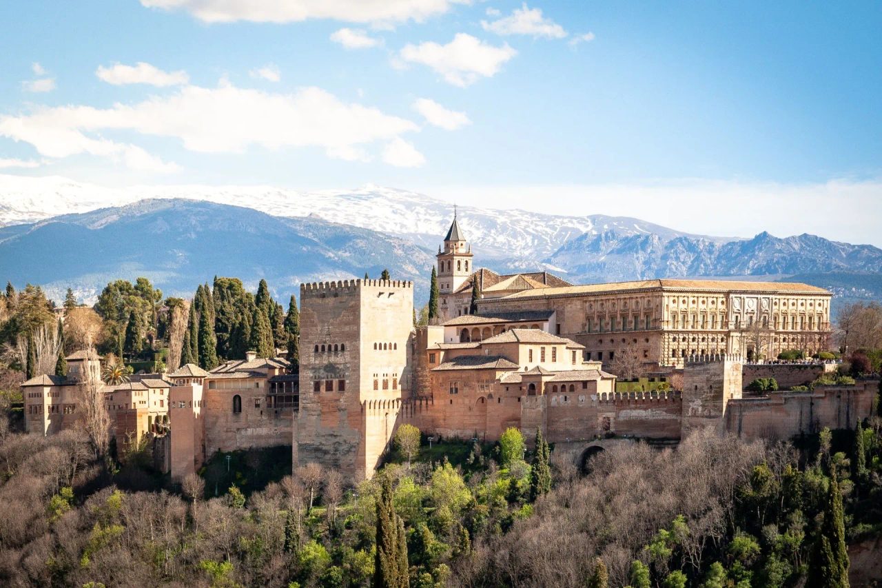 granada antequera malaga cattedrale volo accompagnatore prima colazione malaga capodanno tour