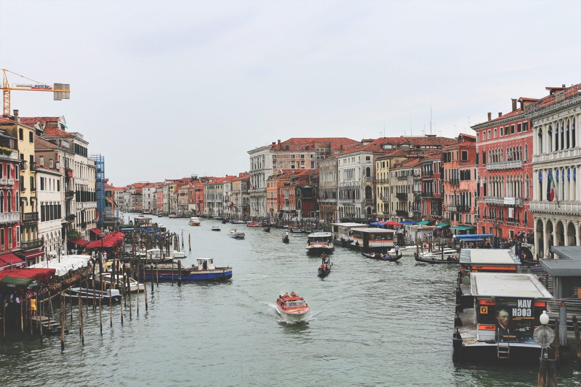 Discover the Wonders of Venice's Stations: A Complete Guide to Traveling Through History and Beauty