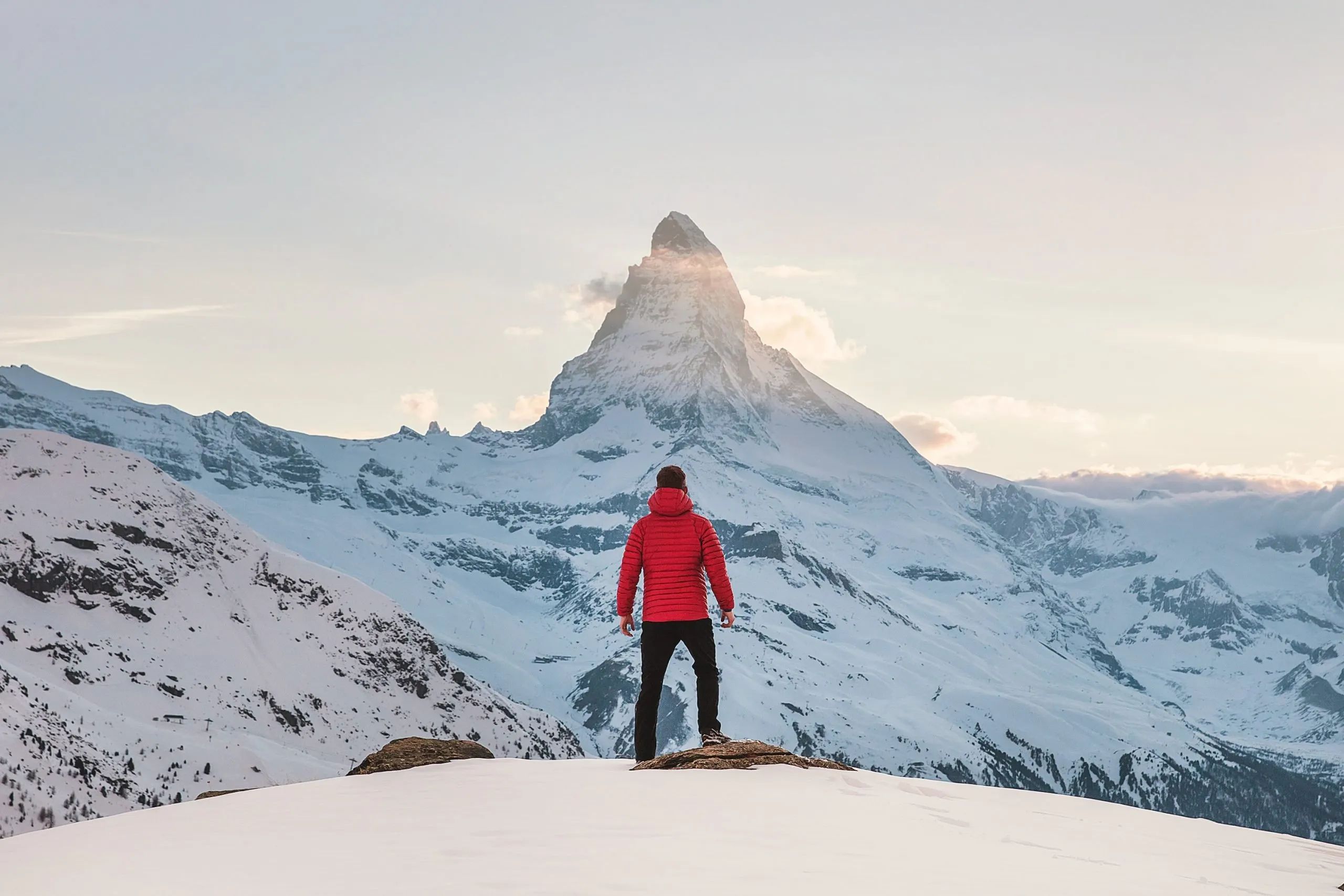 How to Dress for the Mountains in Winter